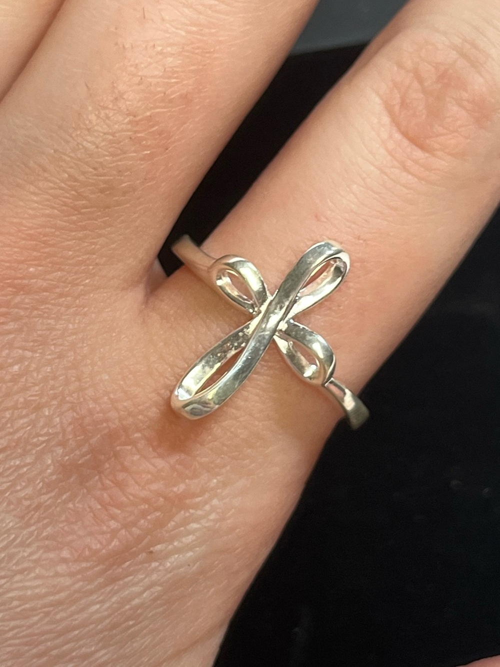 Sterling Silver Cross Ring
Stamped 925
Size 10